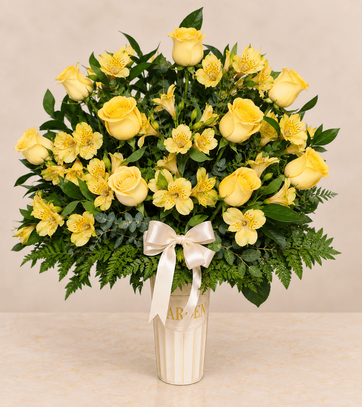 Arreglo de rosas y alstroemerias Amarillas