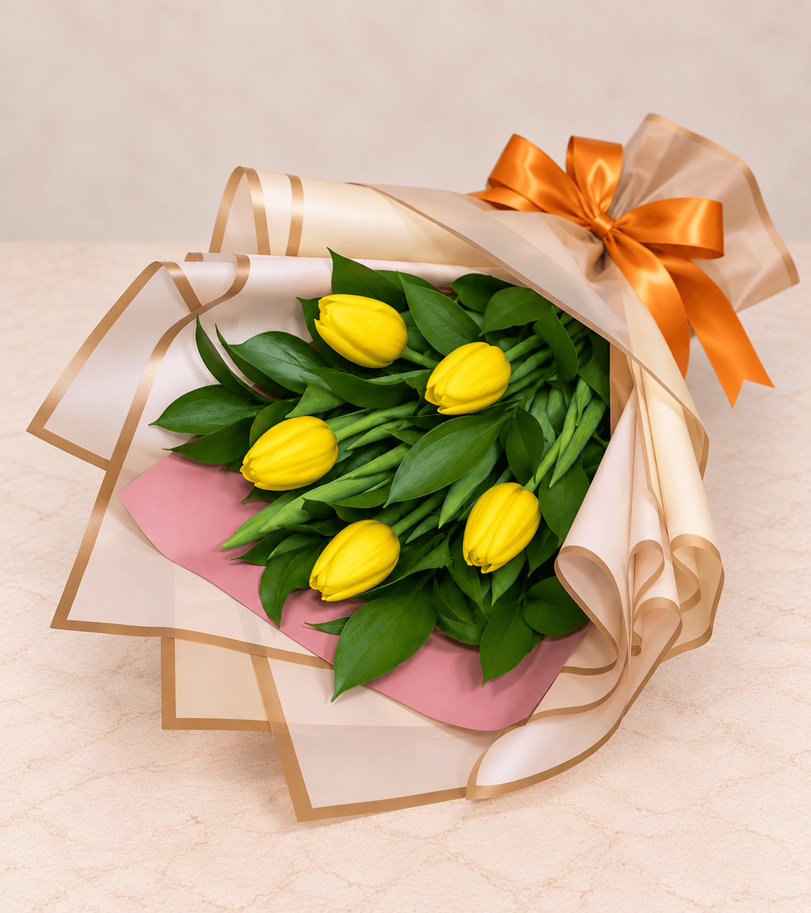 Ramo de tulipanes amarillos